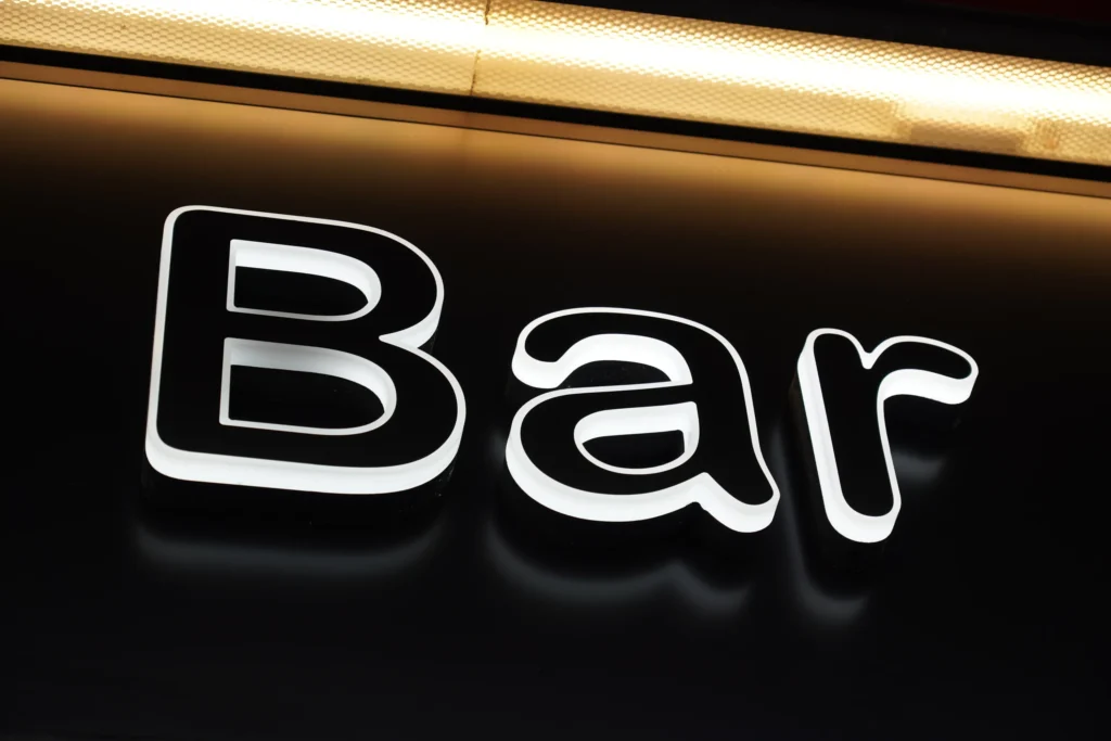 bar-neon-sign-2023-11-27-05-34-47-utc